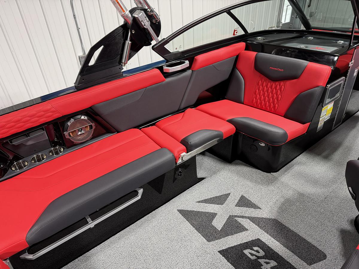 Used 2022 Mastercraft XT24