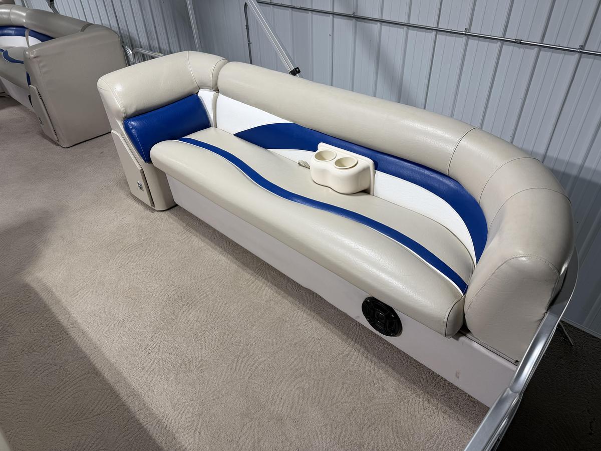 Used 2010 Sweetwater 2586 RE4