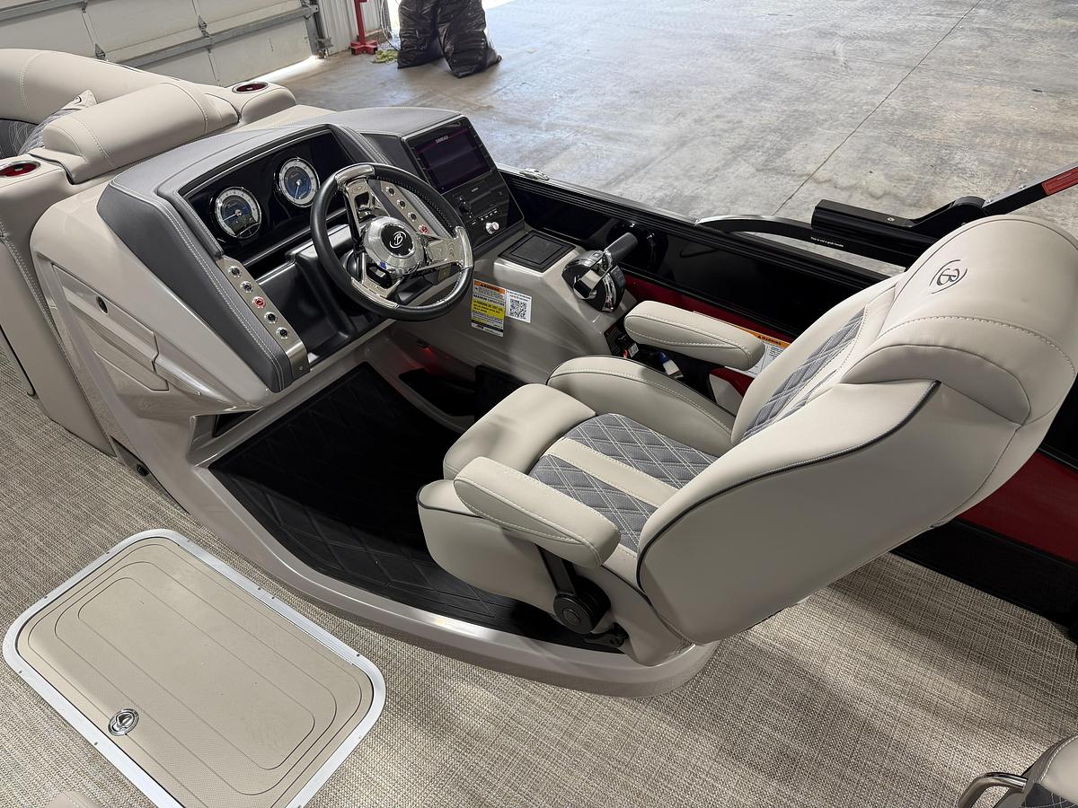 Used 2022 BARLETTA L23UC