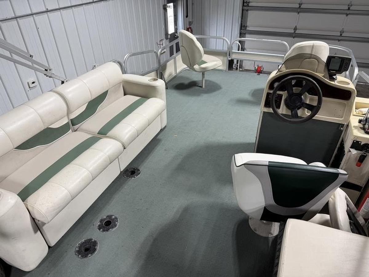 Used 2000 Misty Harbor Boats 1716 FC