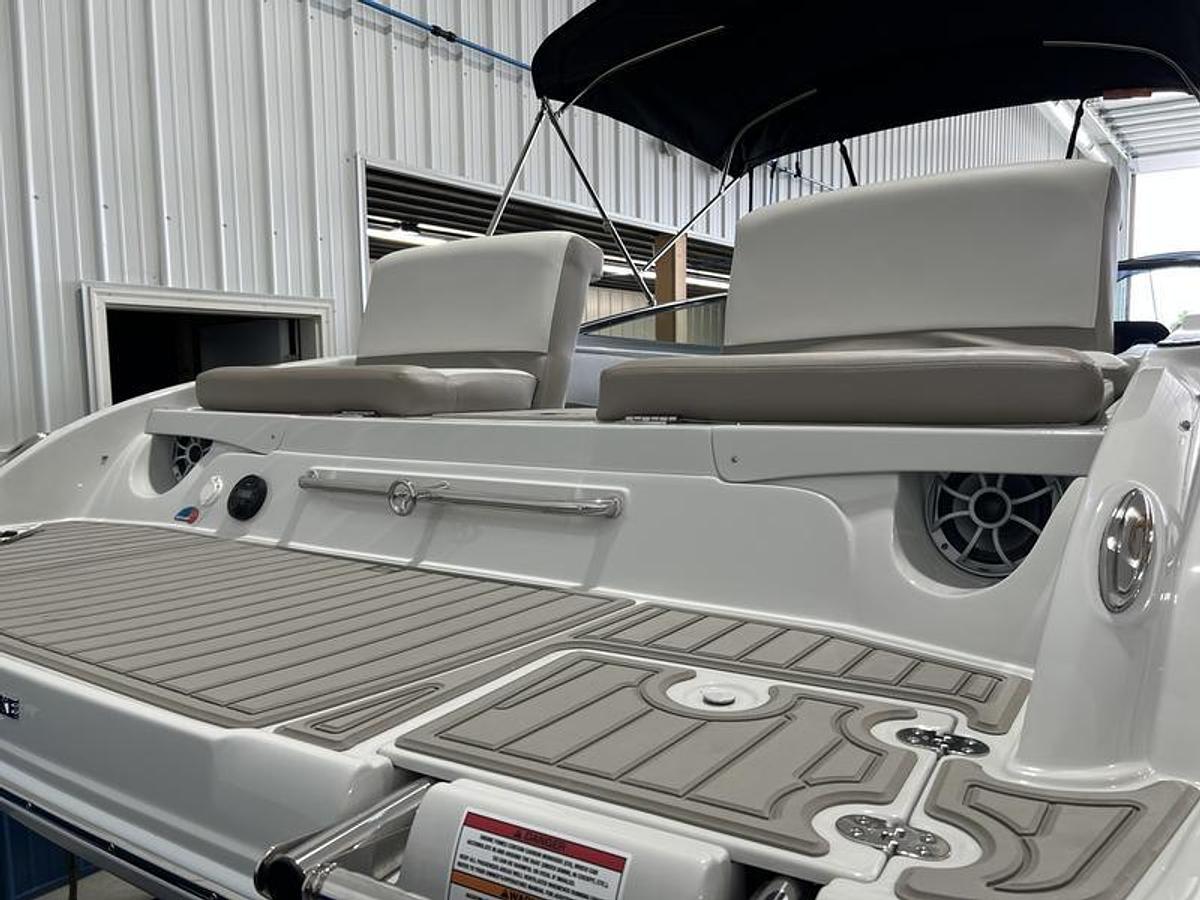 2024 Crownline 240 SS