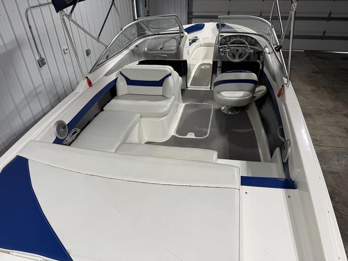 Used 2005 Bayliner 225 LS