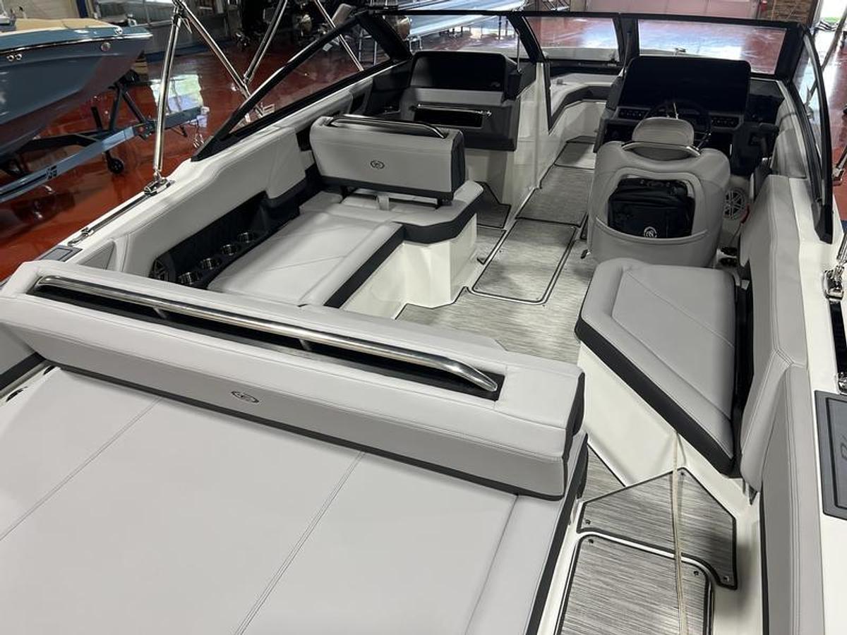 2026 Cobalt Boats R4