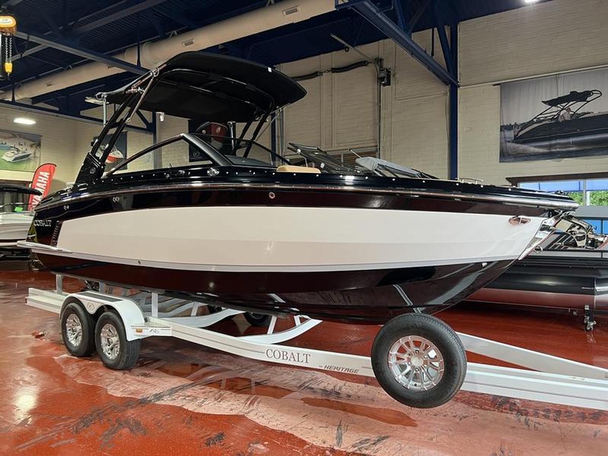2026 Cobalt Boats R6 Surf