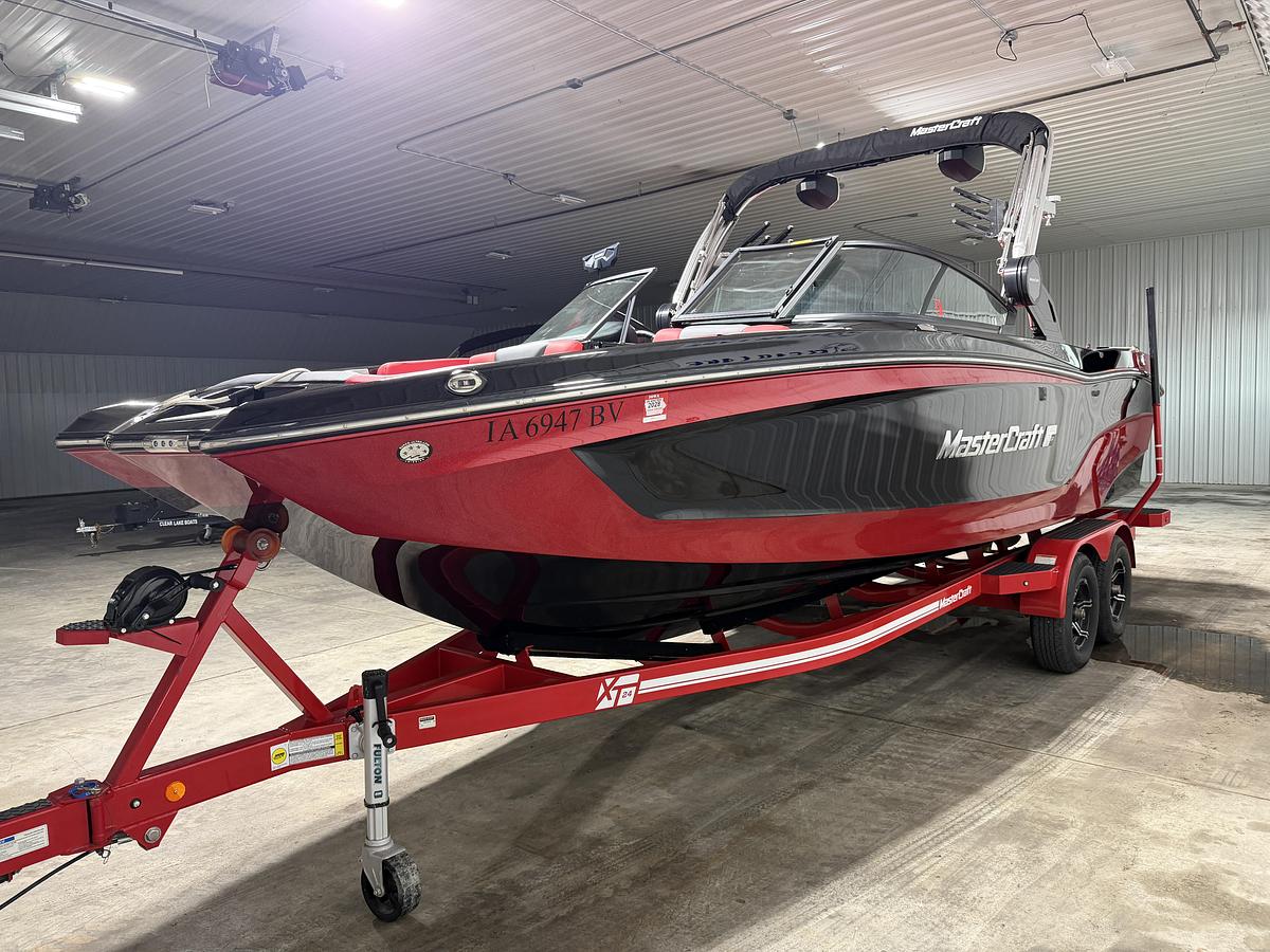 Used 2022 Mastercraft XT24