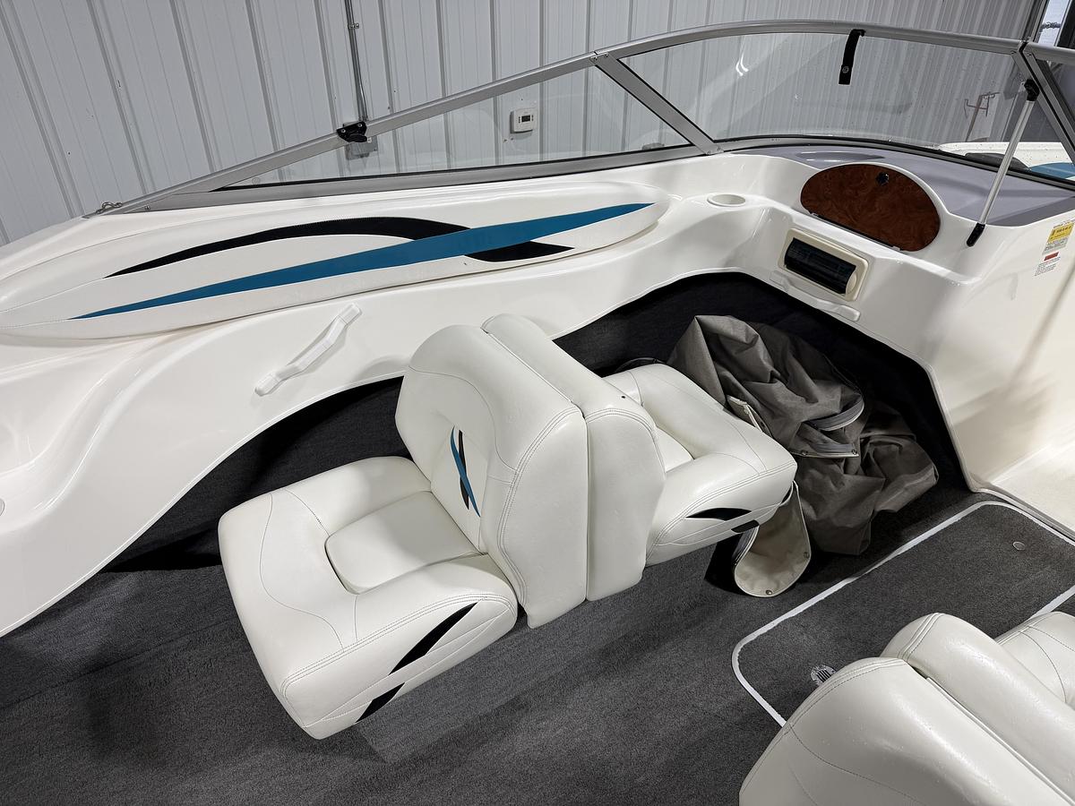 Used 2000 Wellcraft 200 SS