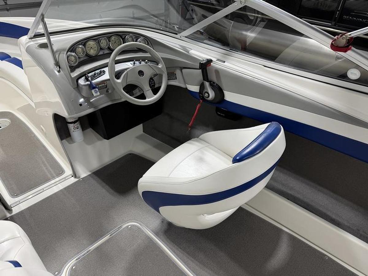 Used 2005 Bayliner 225 LS