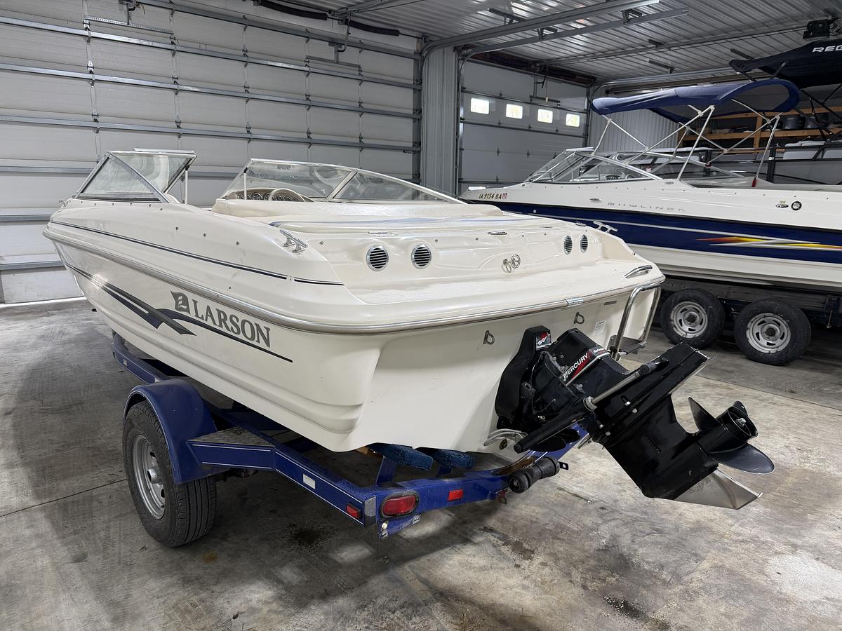 Used 2002 Larson 180 SEI
