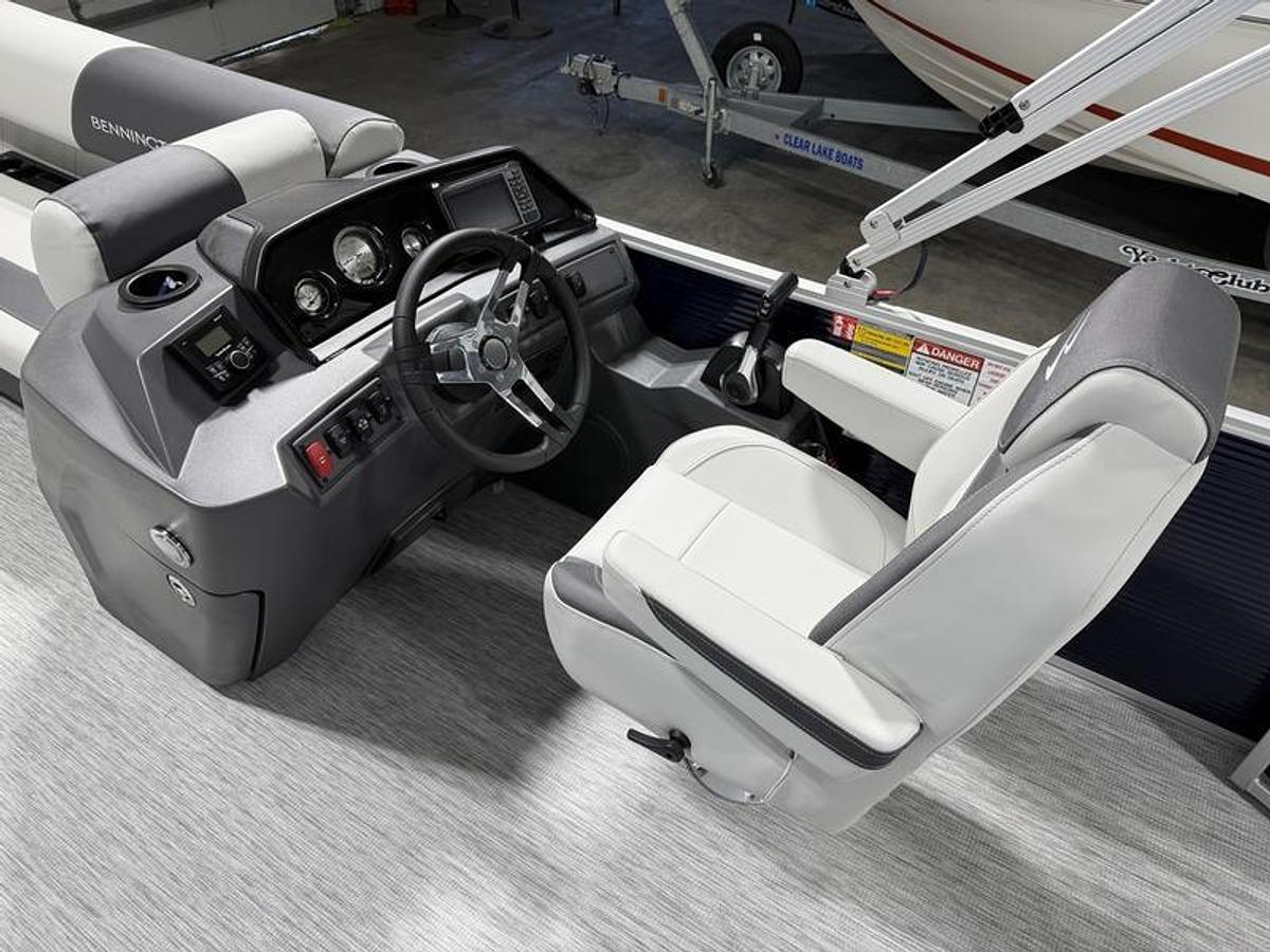 2026 Bennington 20 SL