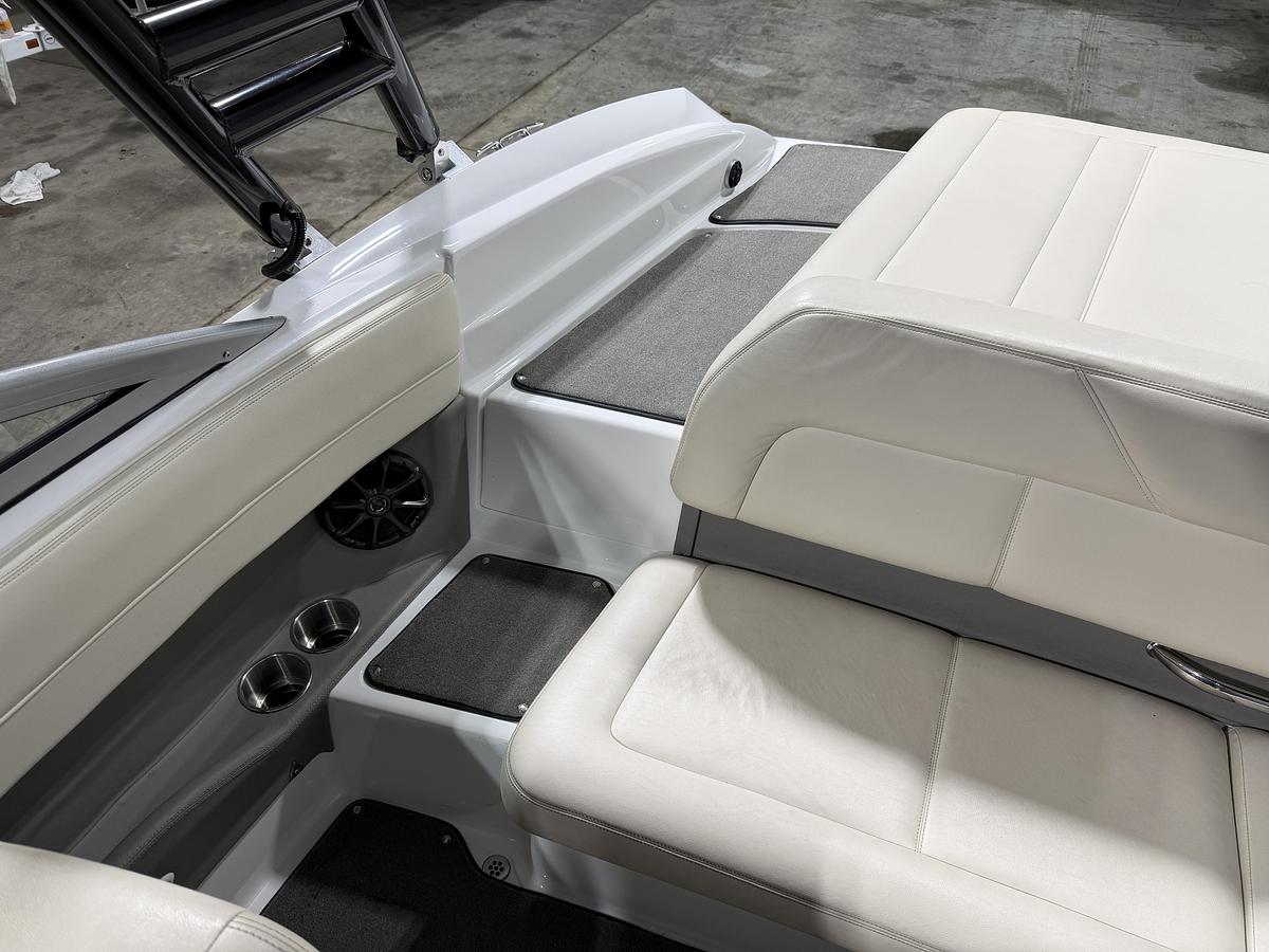 Used 2010 Cobalt Boats 210