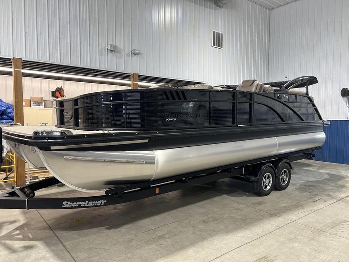 Used 2024 Bennington 23 LTFB