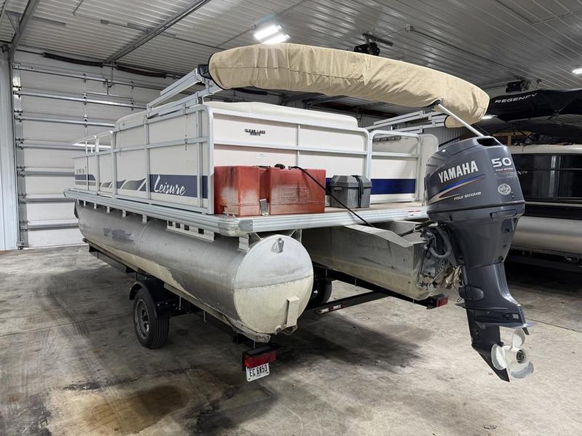 Used 2007 LEISURE 2023 ISLAND