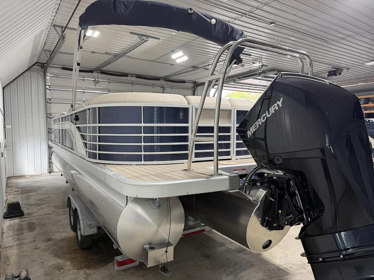 Used 2019 Bennington 25 GSR