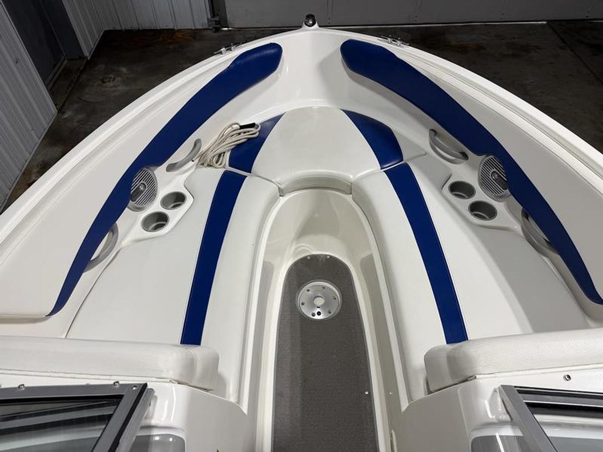 Used 2005 Bayliner 225 LS