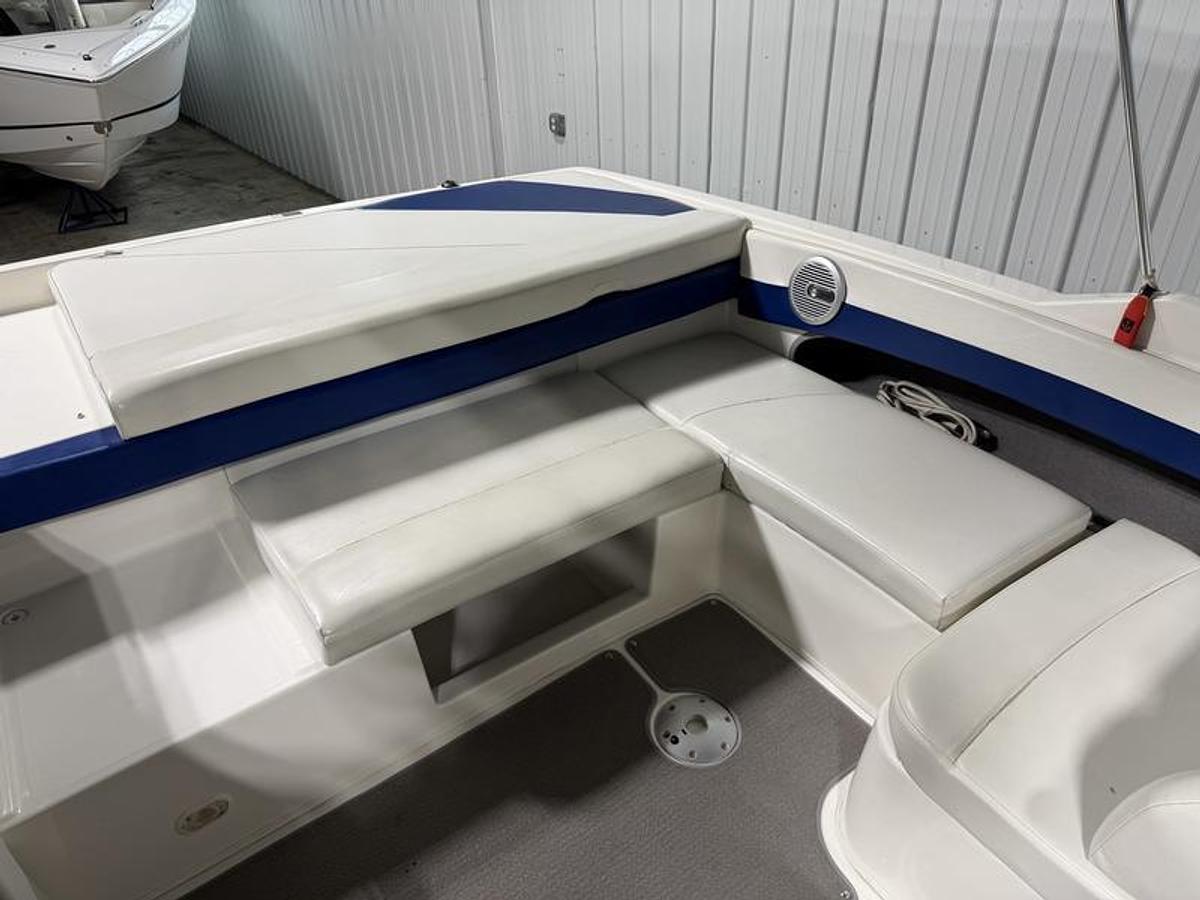 Used 2005 Bayliner 225 LS