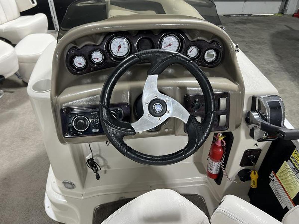 Used 2010 Premier 225 SUNSATION LTD