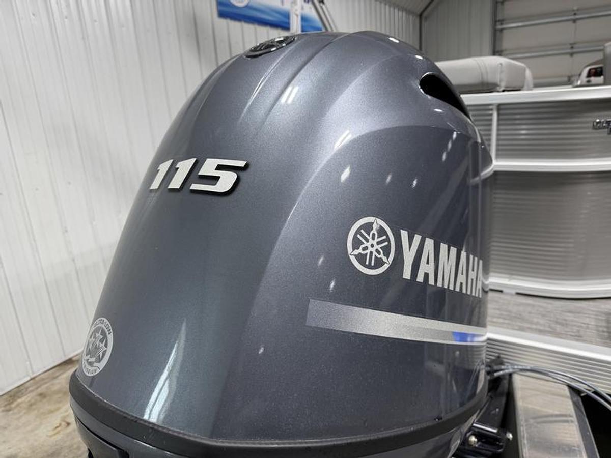 Used 2023 Bennington 22 SL