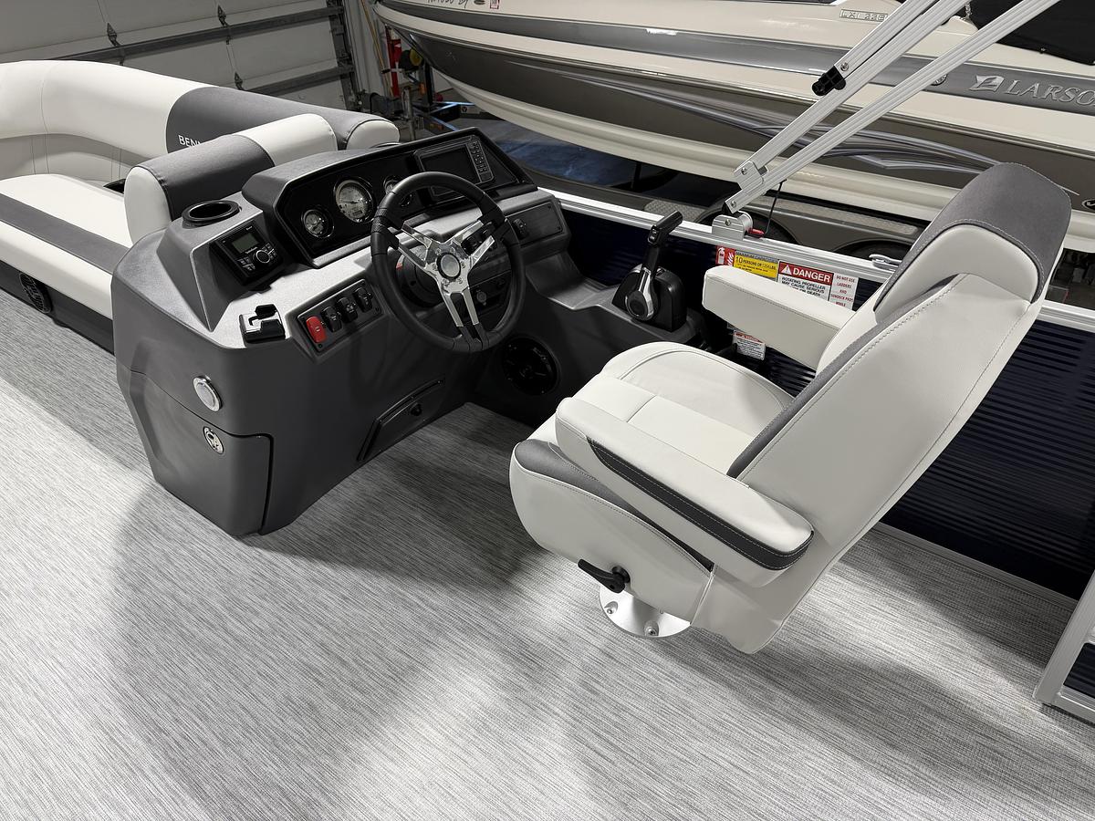2026 Bennington 20 SL