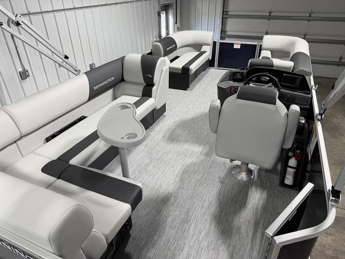 2026 Bennington 20 SL