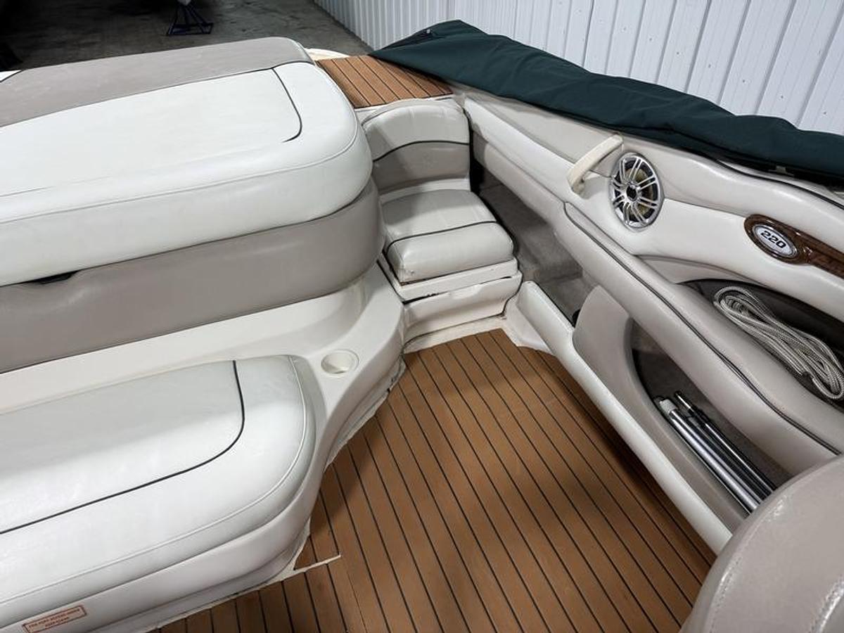 Used 2002 Sea Ray 220 BR