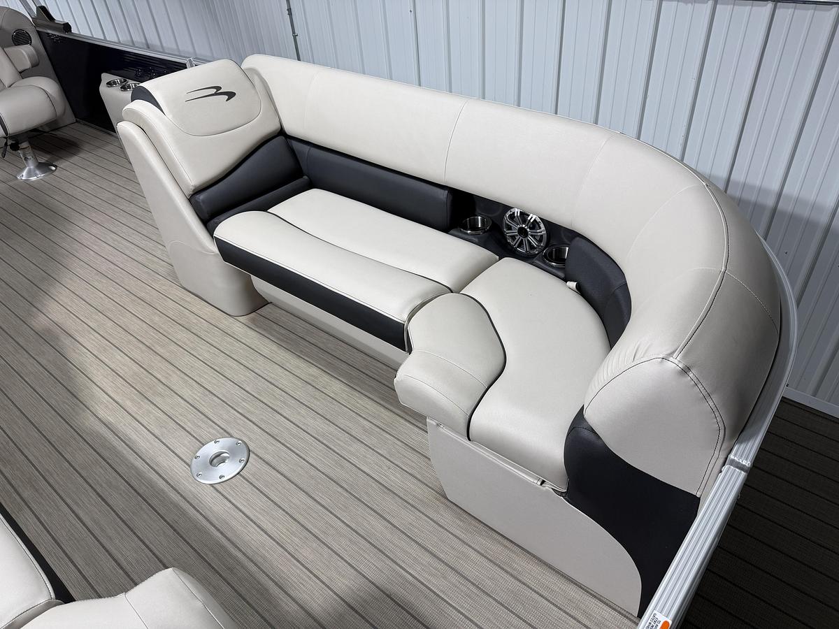 Used 2019 Bennington 25 GSR