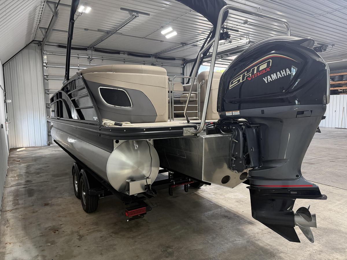Used 2024 Bennington 23 LTFB