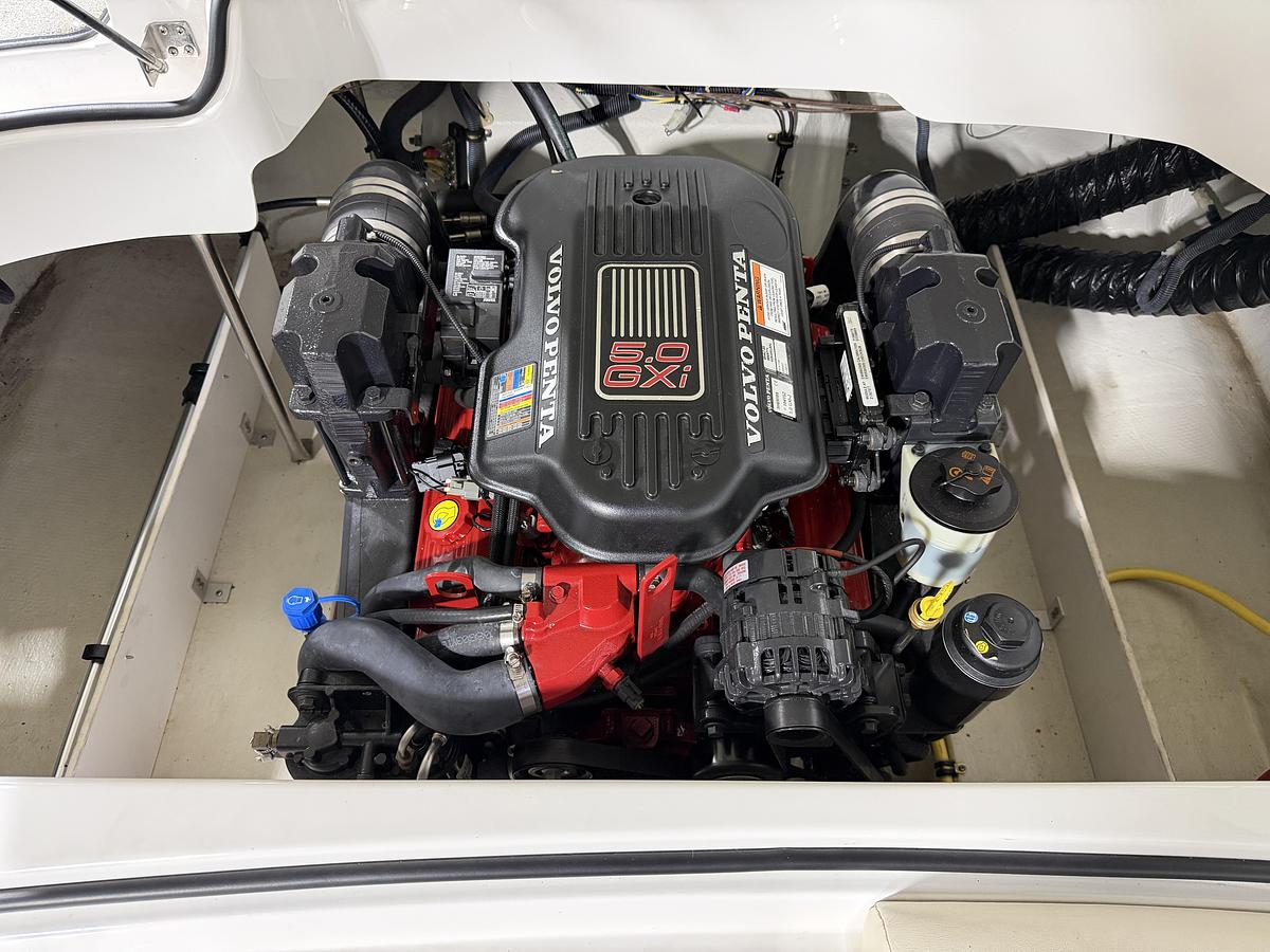 Used 2010 Cobalt Boats 210