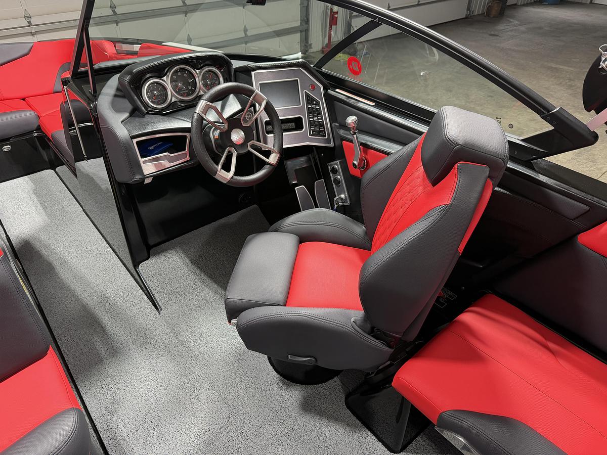 Used 2022 Mastercraft XT24