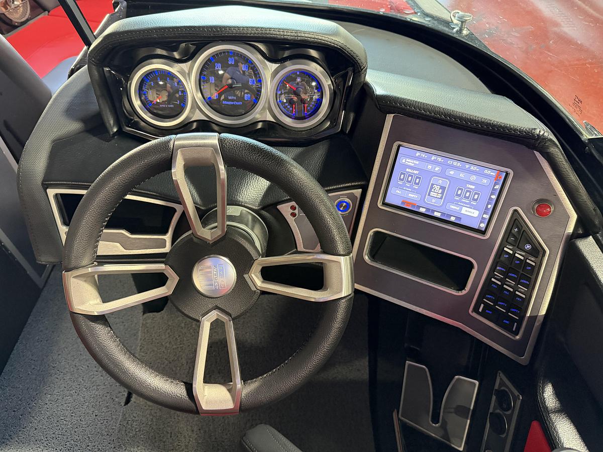Used 2022 Mastercraft XT24