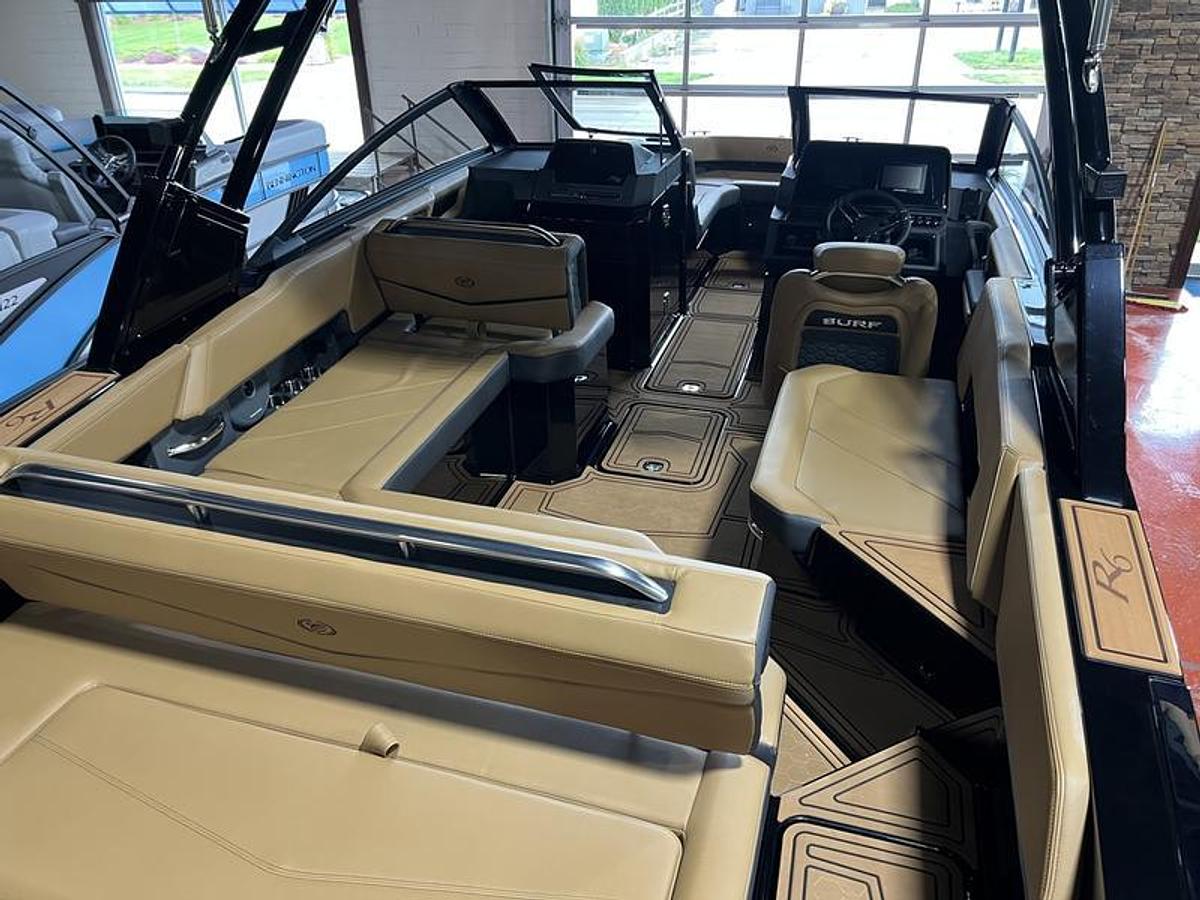 2026 Cobalt Boats R6 Surf