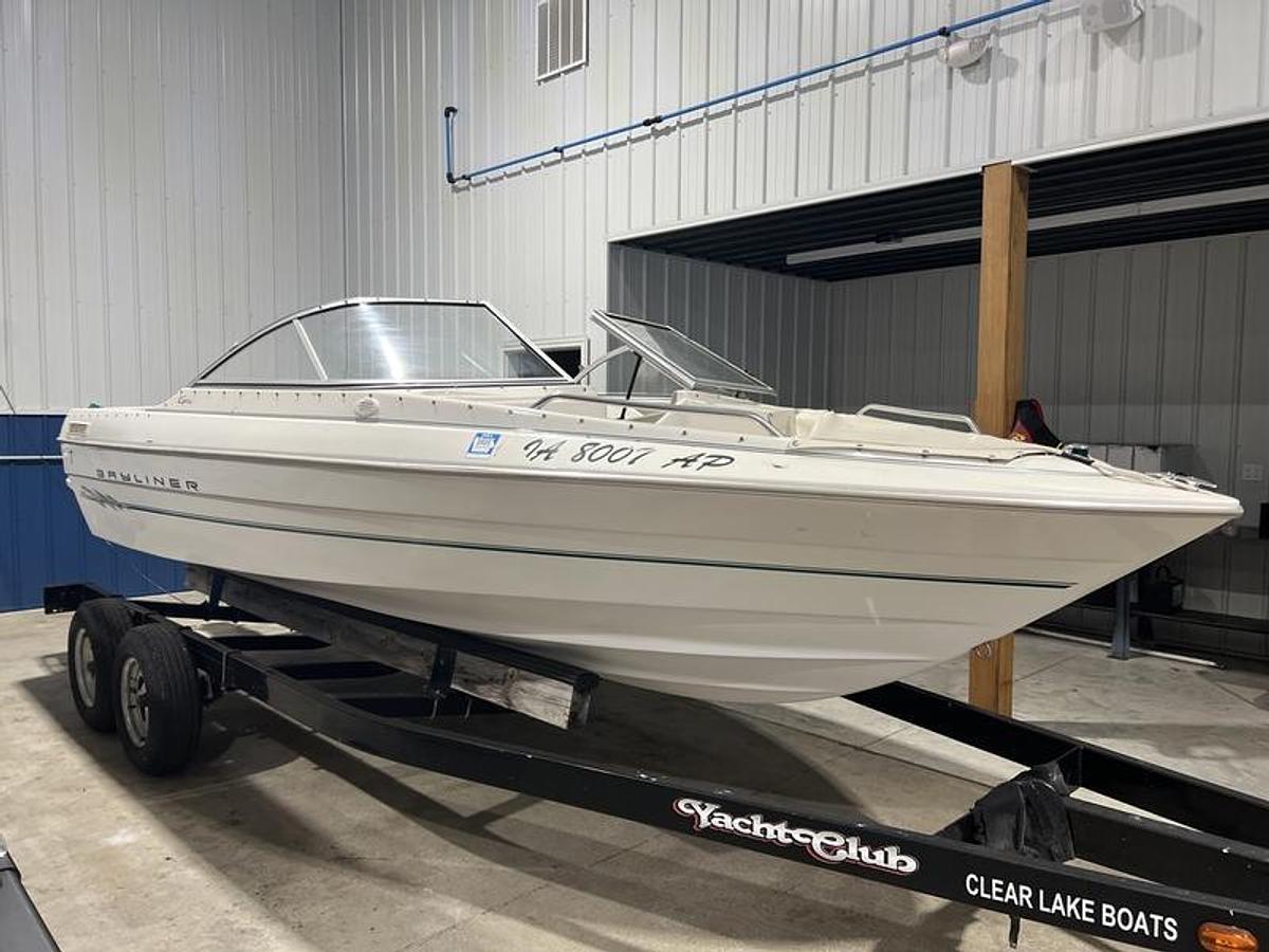 Used 2000 Bayliner 1950 CAPRI