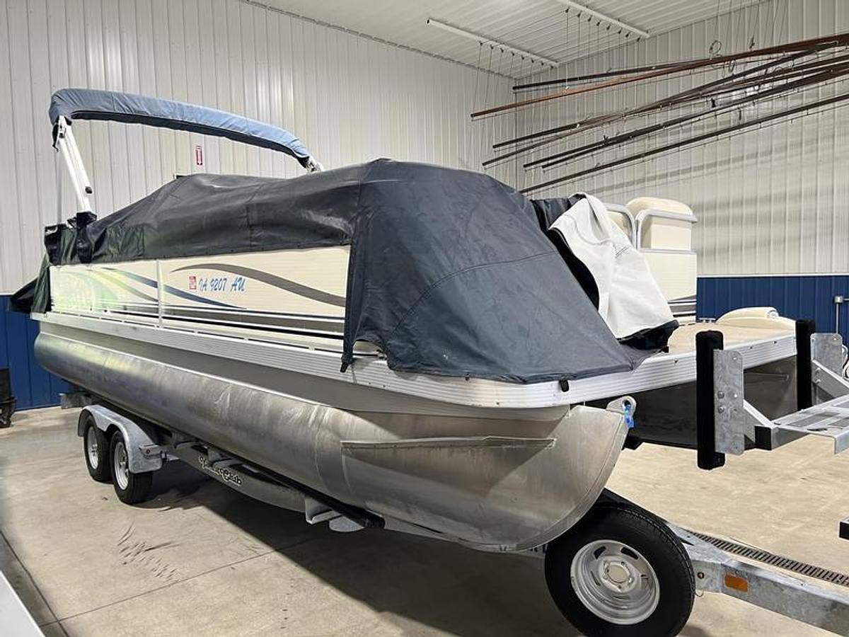 Used 2003 Bennington 2275 LX