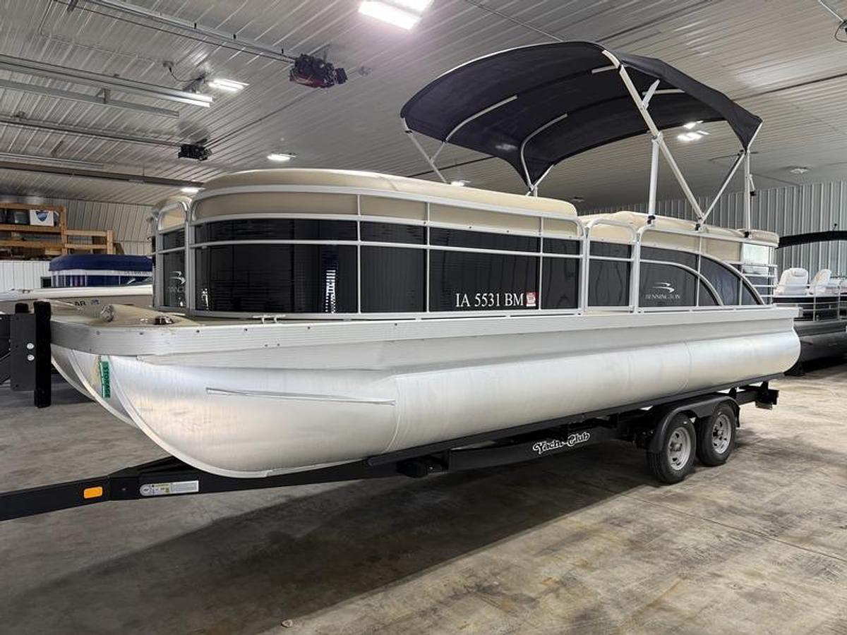 Used 2014 Bennington 2275 GL