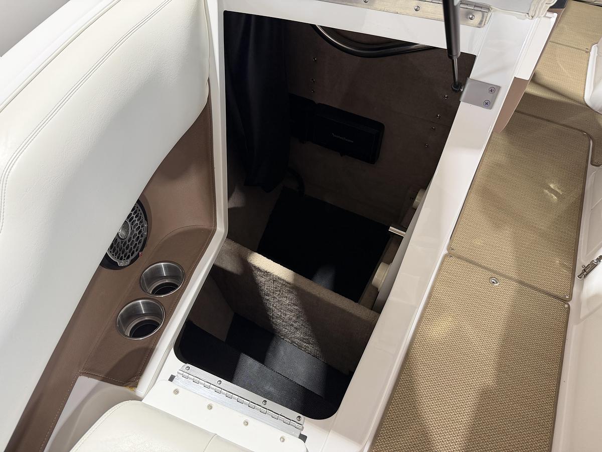 Used 2014 Cobalt Boats R5