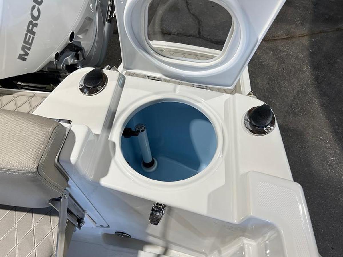 2024 Finseeker 210 FS