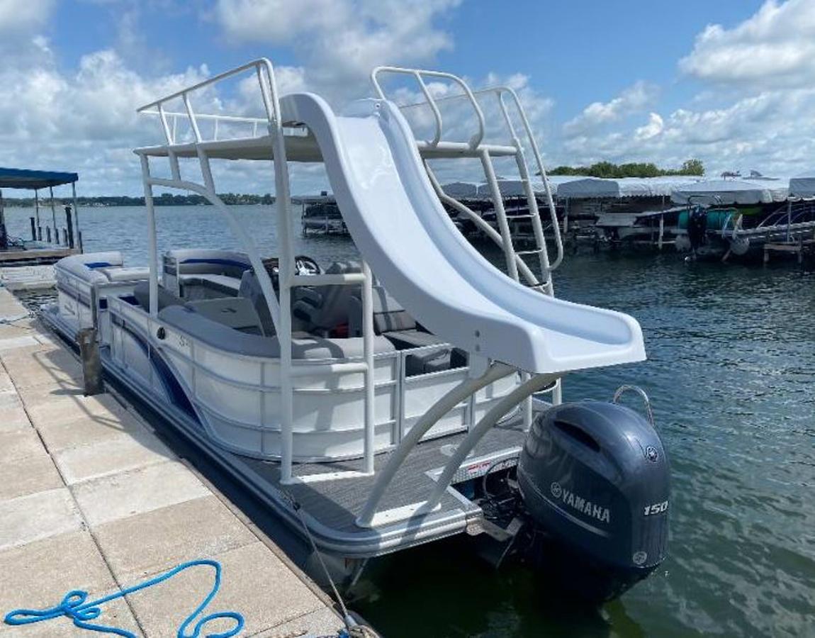 Used Double Decker Pontoon - 12 Passengers