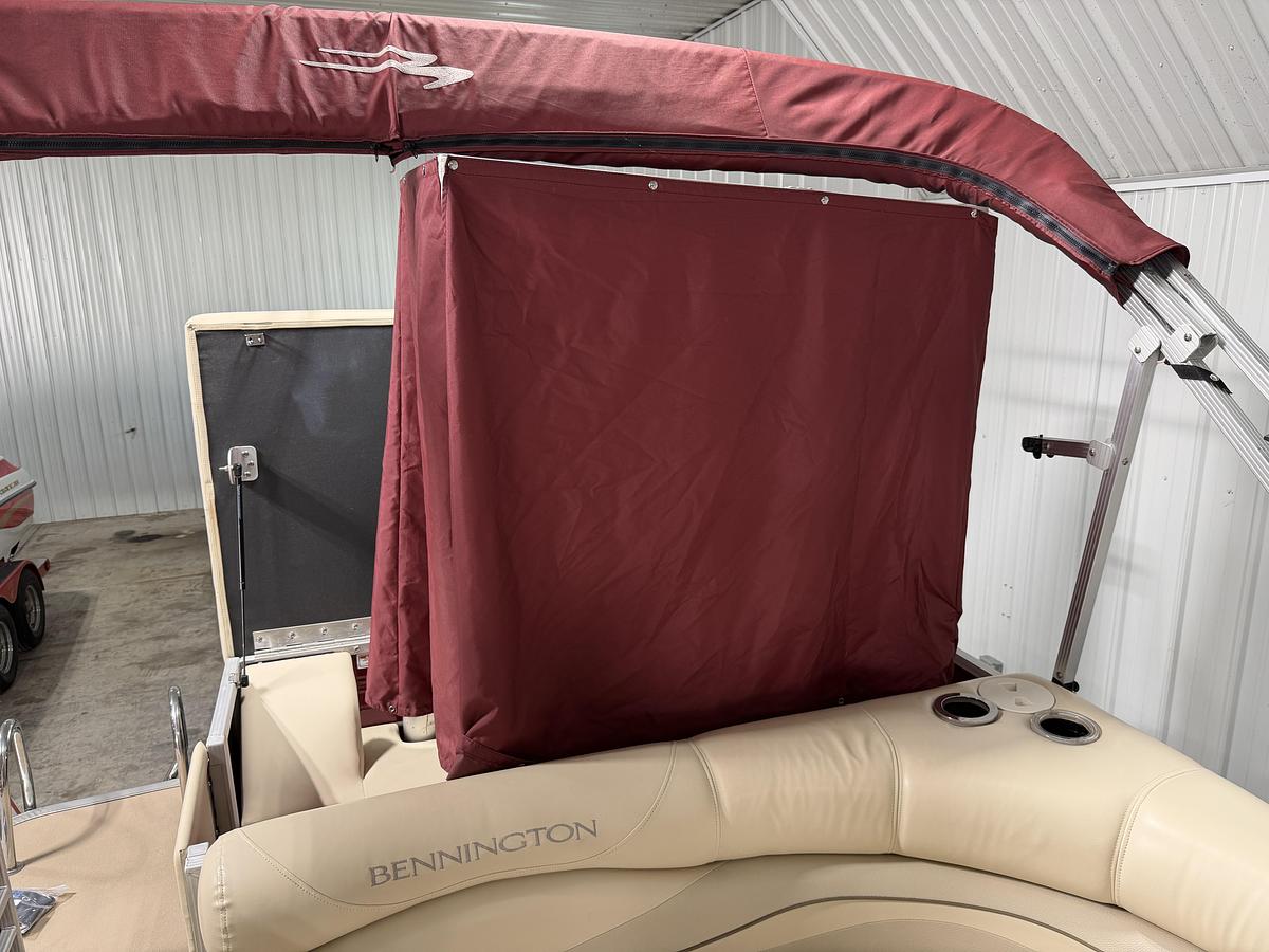 Used 2011 Bennington 2574 RFSI