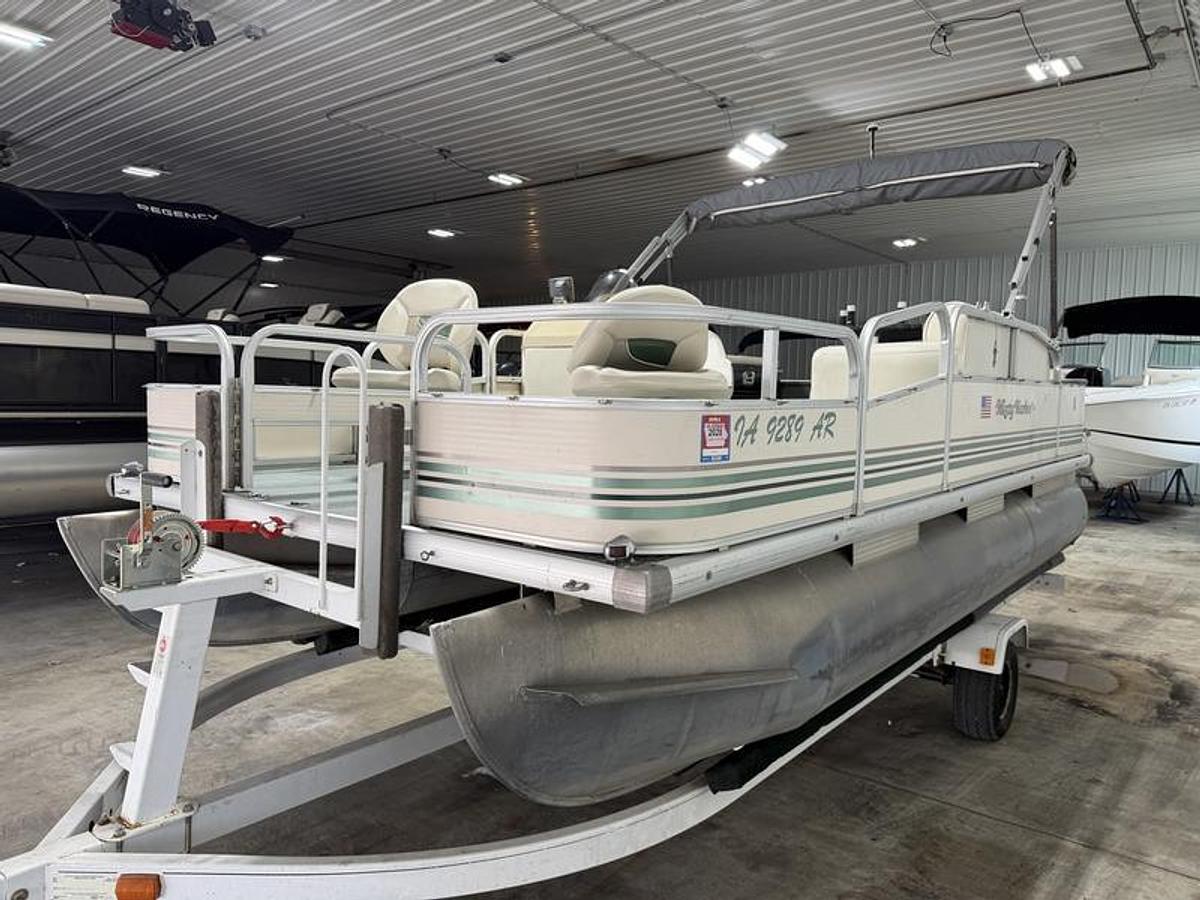 Used 2000 Misty Harbor Boats 1716 FC