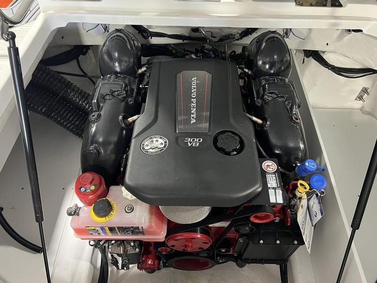 2026 Cobalt Boats R6