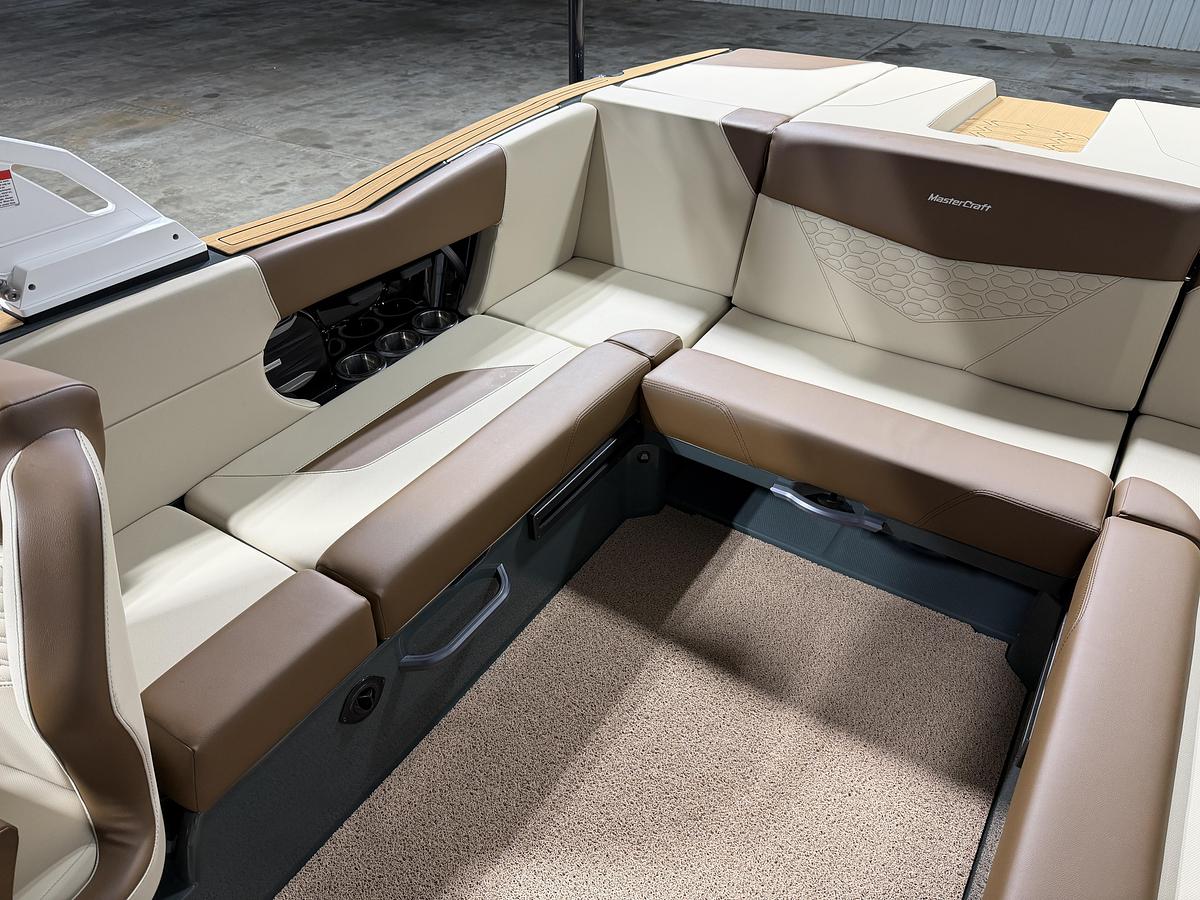 2027 Mastercraft NXT23