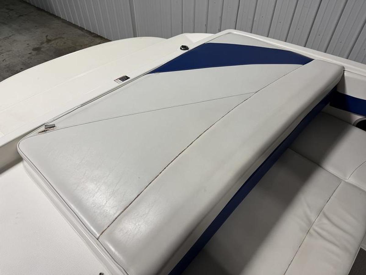 Used 2005 Bayliner 225 LS
