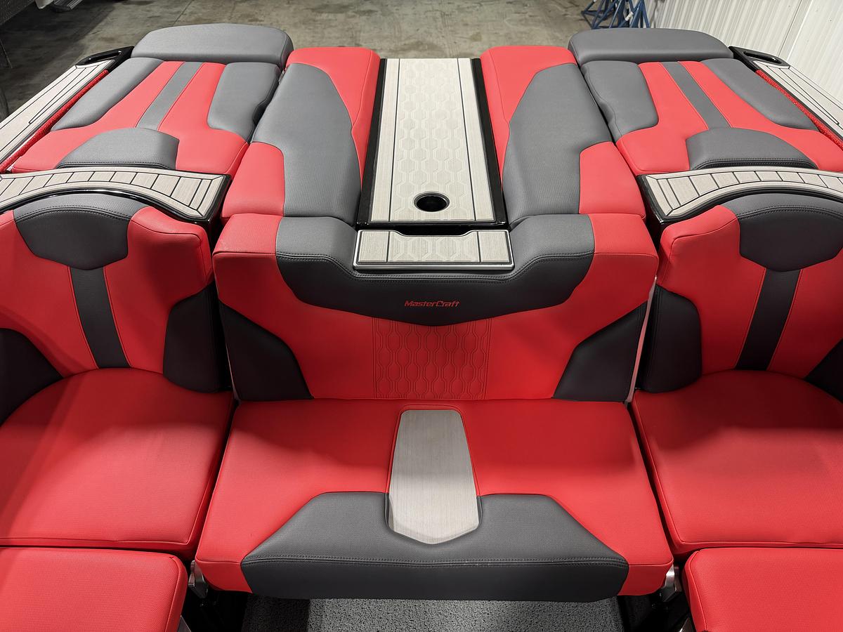 Used 2022 Mastercraft XT24