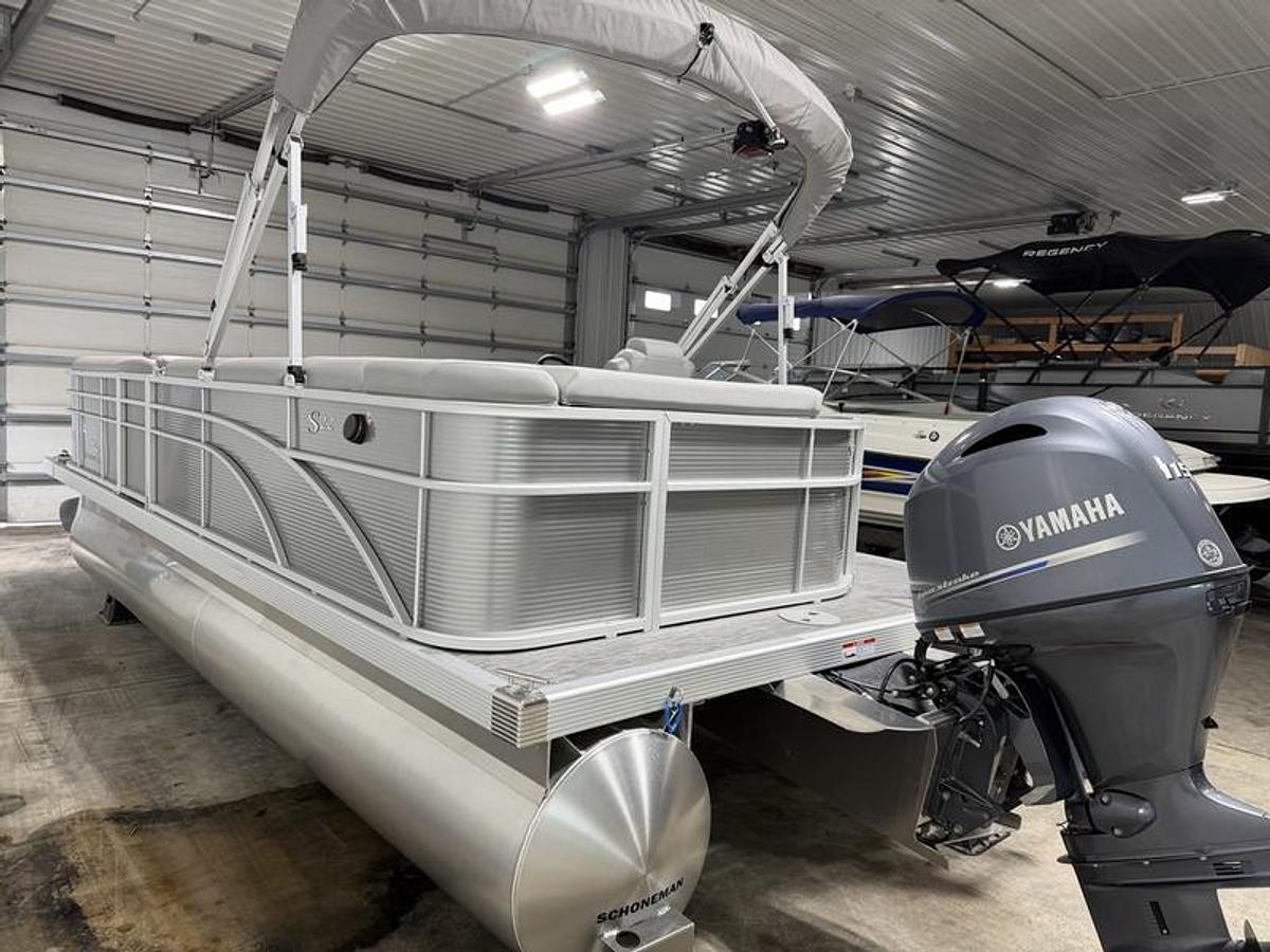 Used 2023 Bennington 22 SL