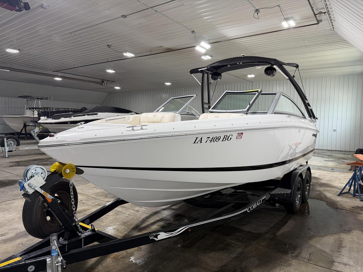 Used 2010 Cobalt Boats 210
