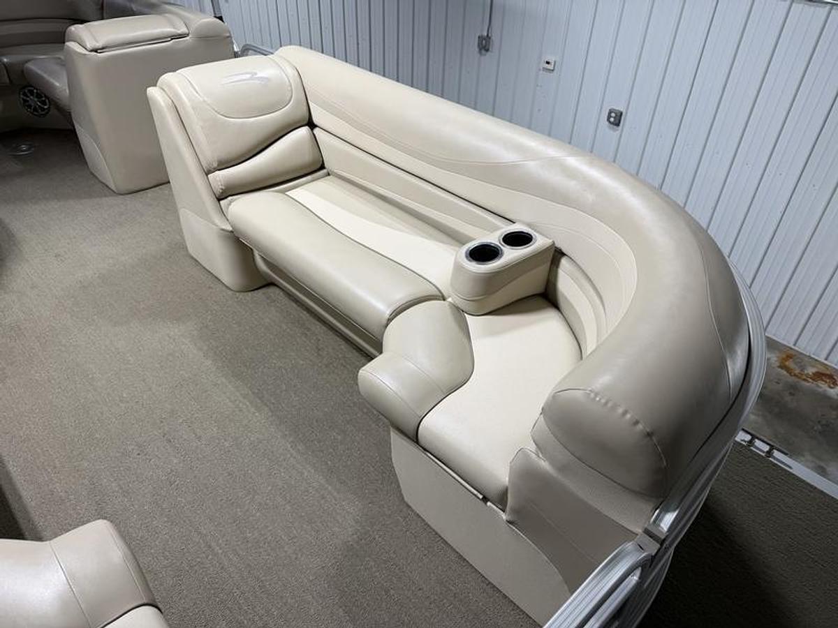 Used 2014 Bennington 2275 GL