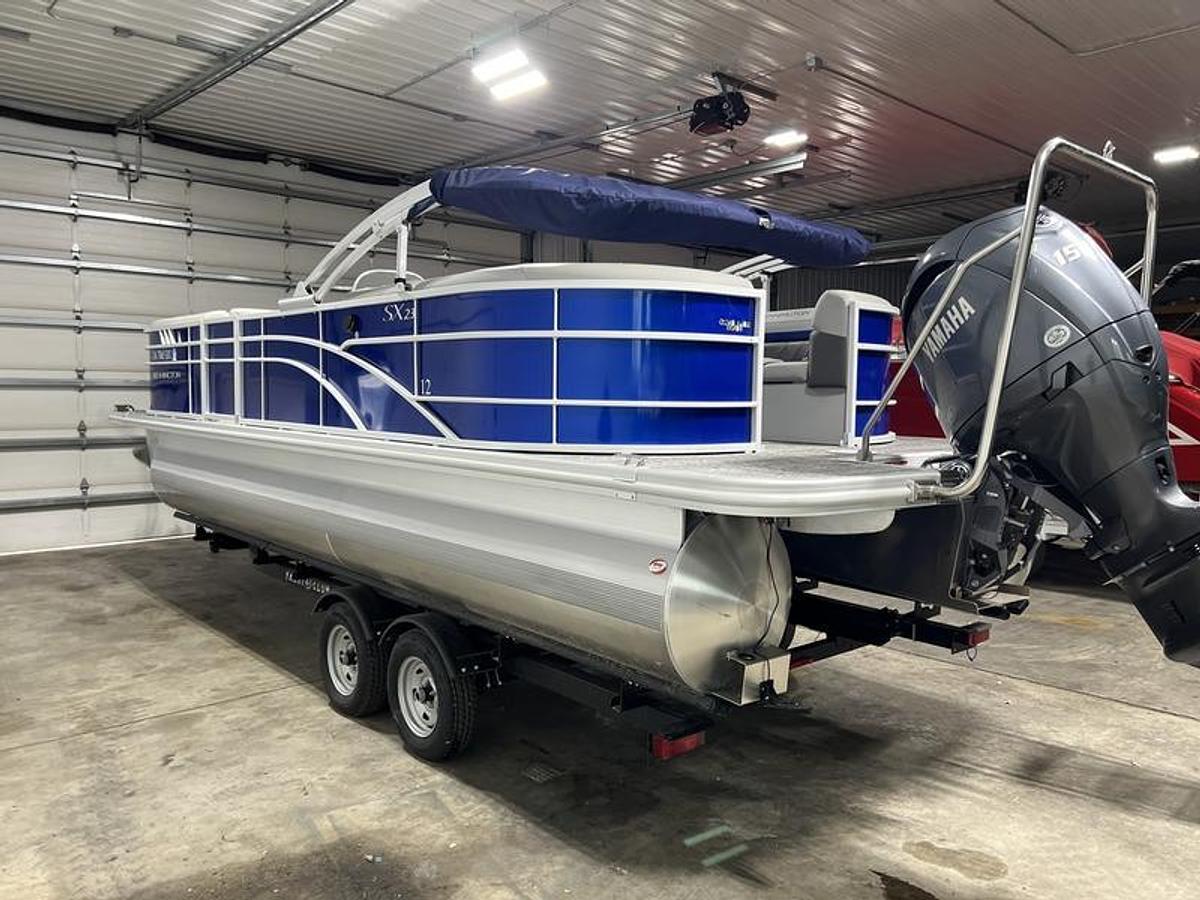 Used 2024 Bennington 23 SXSR