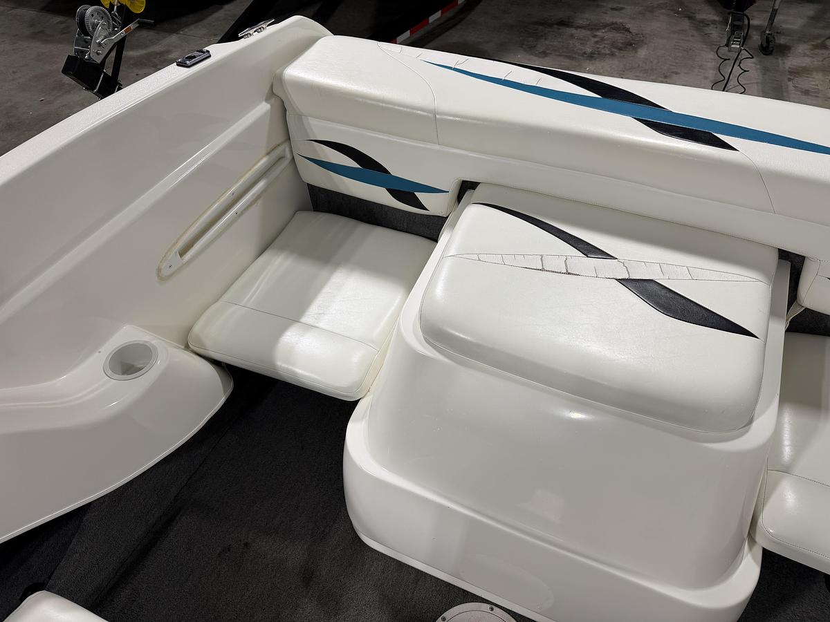 Used 2000 Wellcraft 200 SS