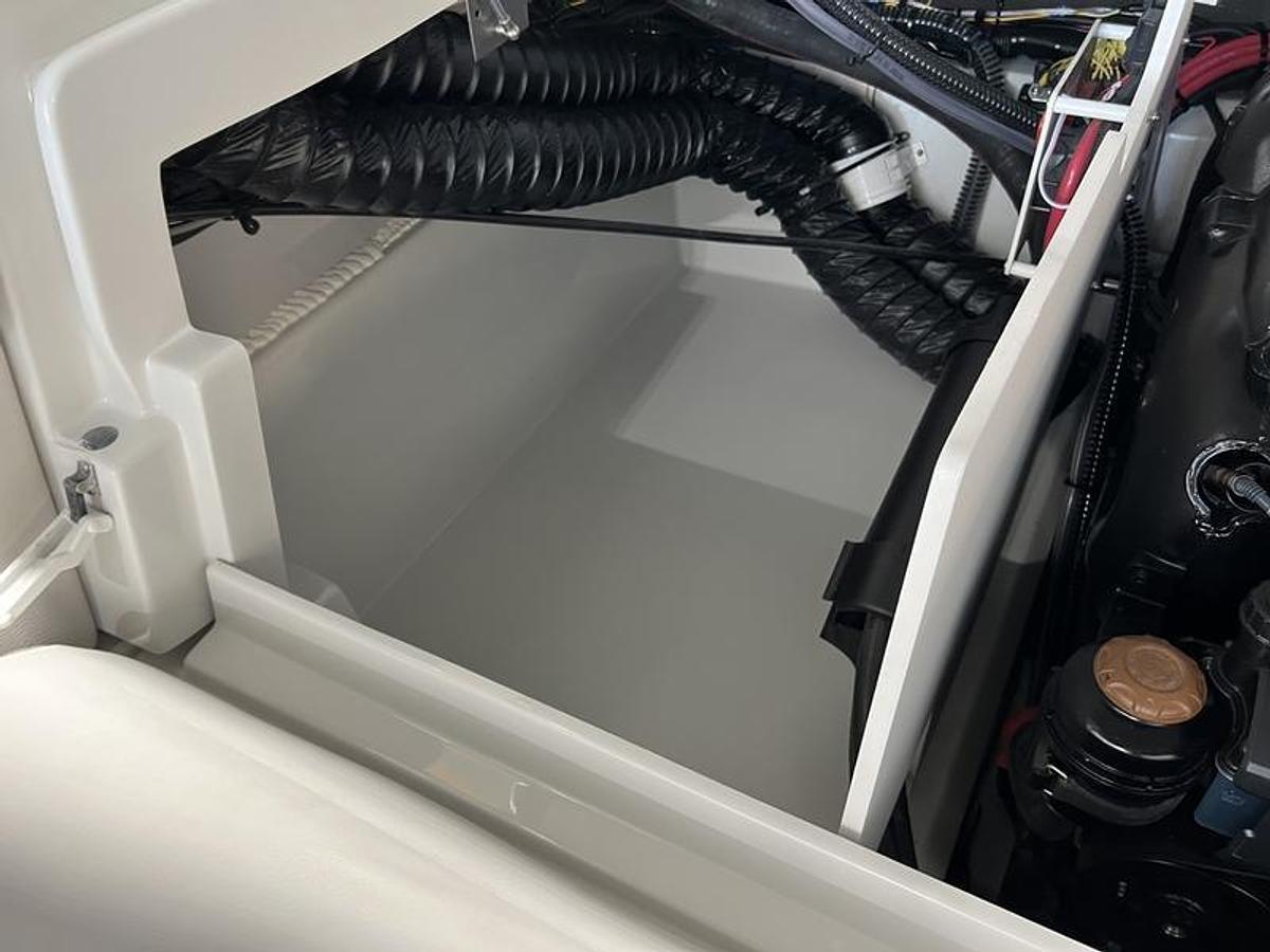 2024 Crownline 240 SS