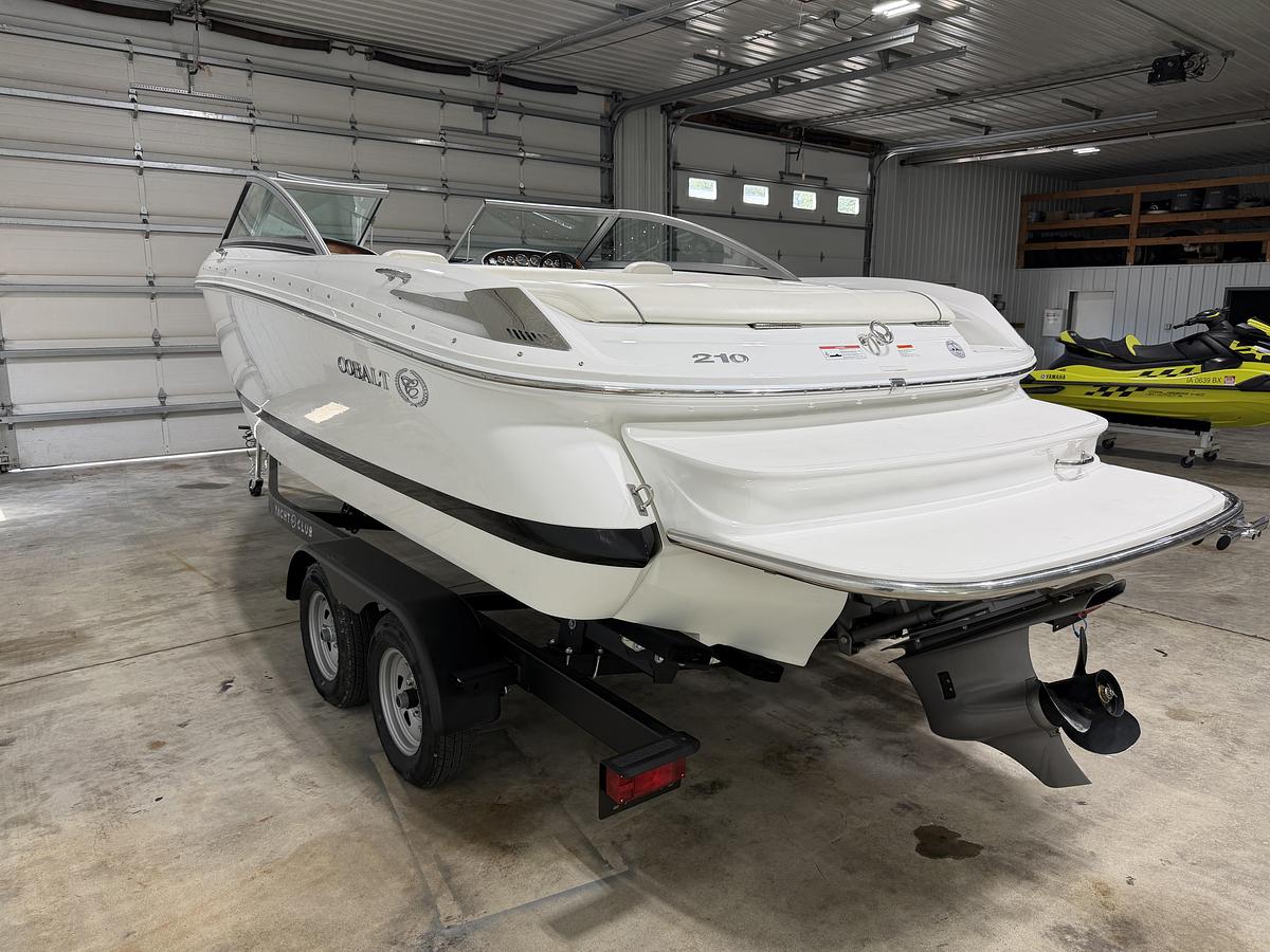 Used 2010 Cobalt Boats 210