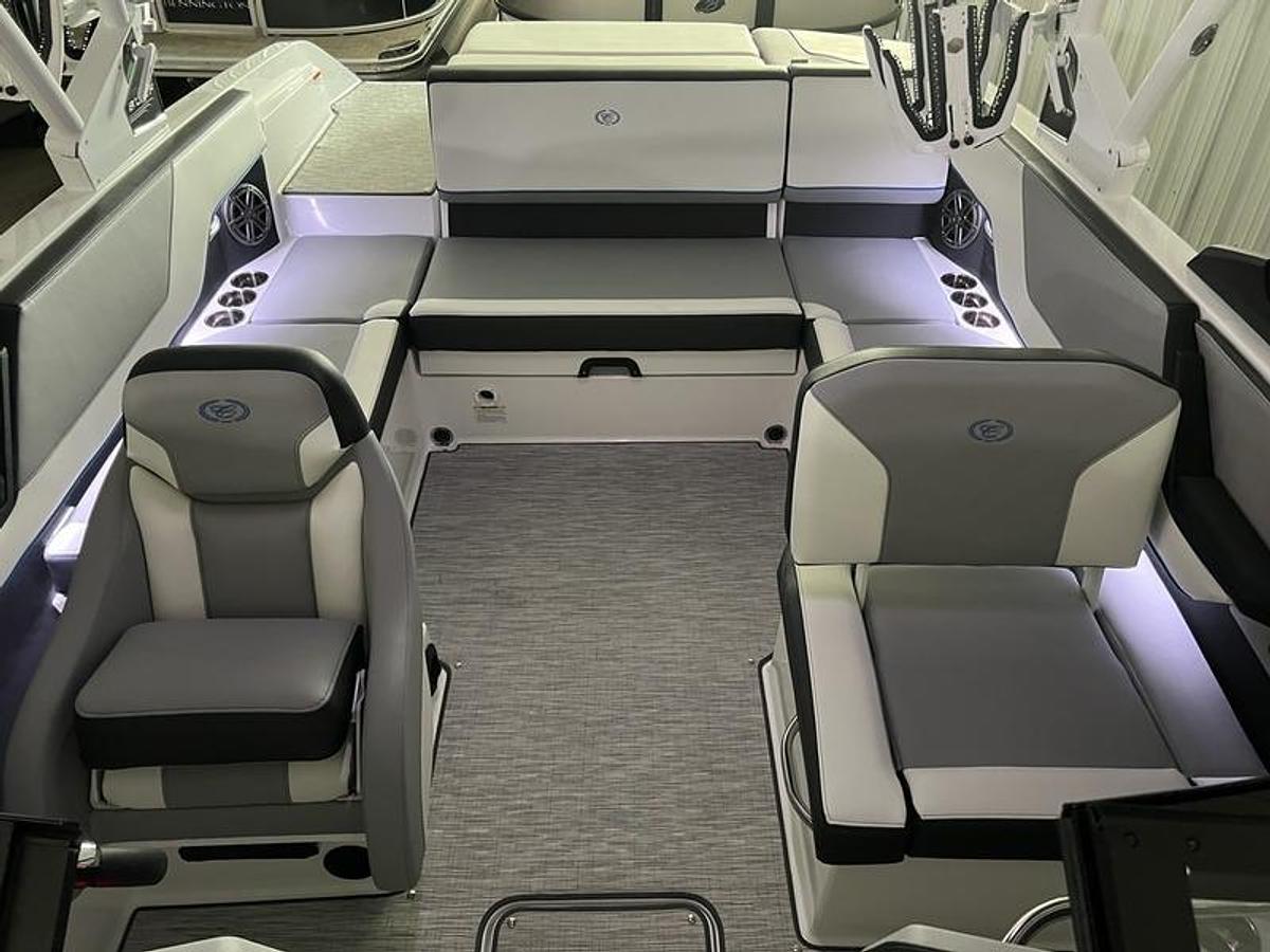 2025 Cobalt Boats CS23 Surf